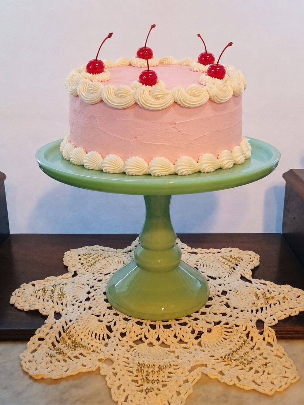 Jadeite Cake Pedestal (10 Inches)